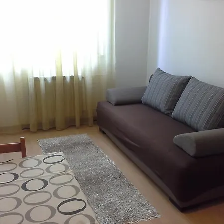 Apartments Liliana Pula Exterior photo