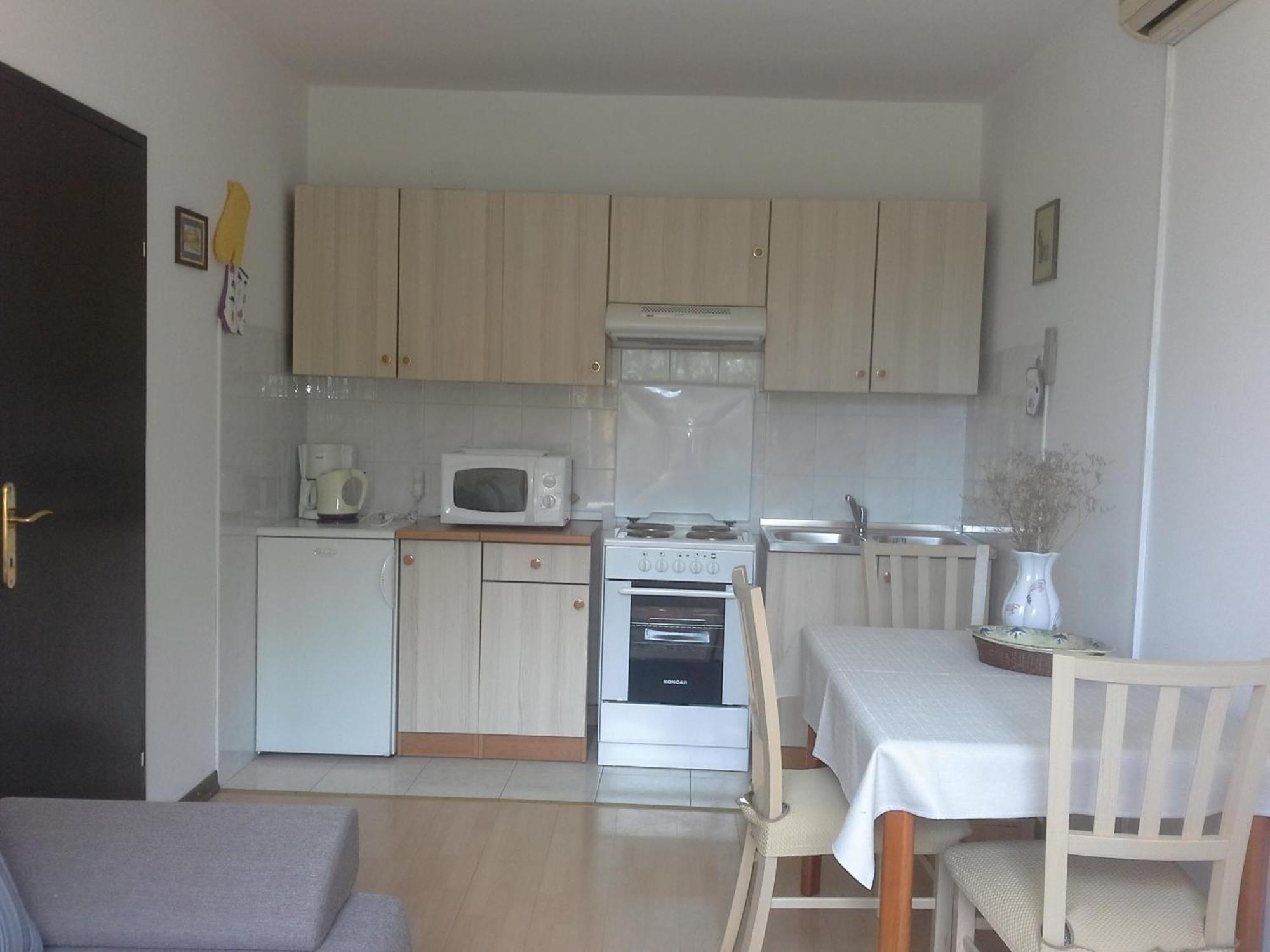Liliana Apartment *